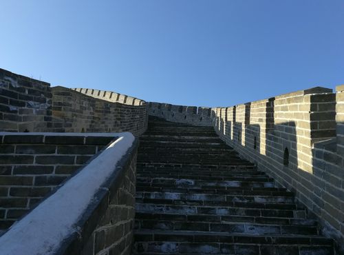 2025新澳正版今晚资料网站和长城现最低满月与长城最低价位车